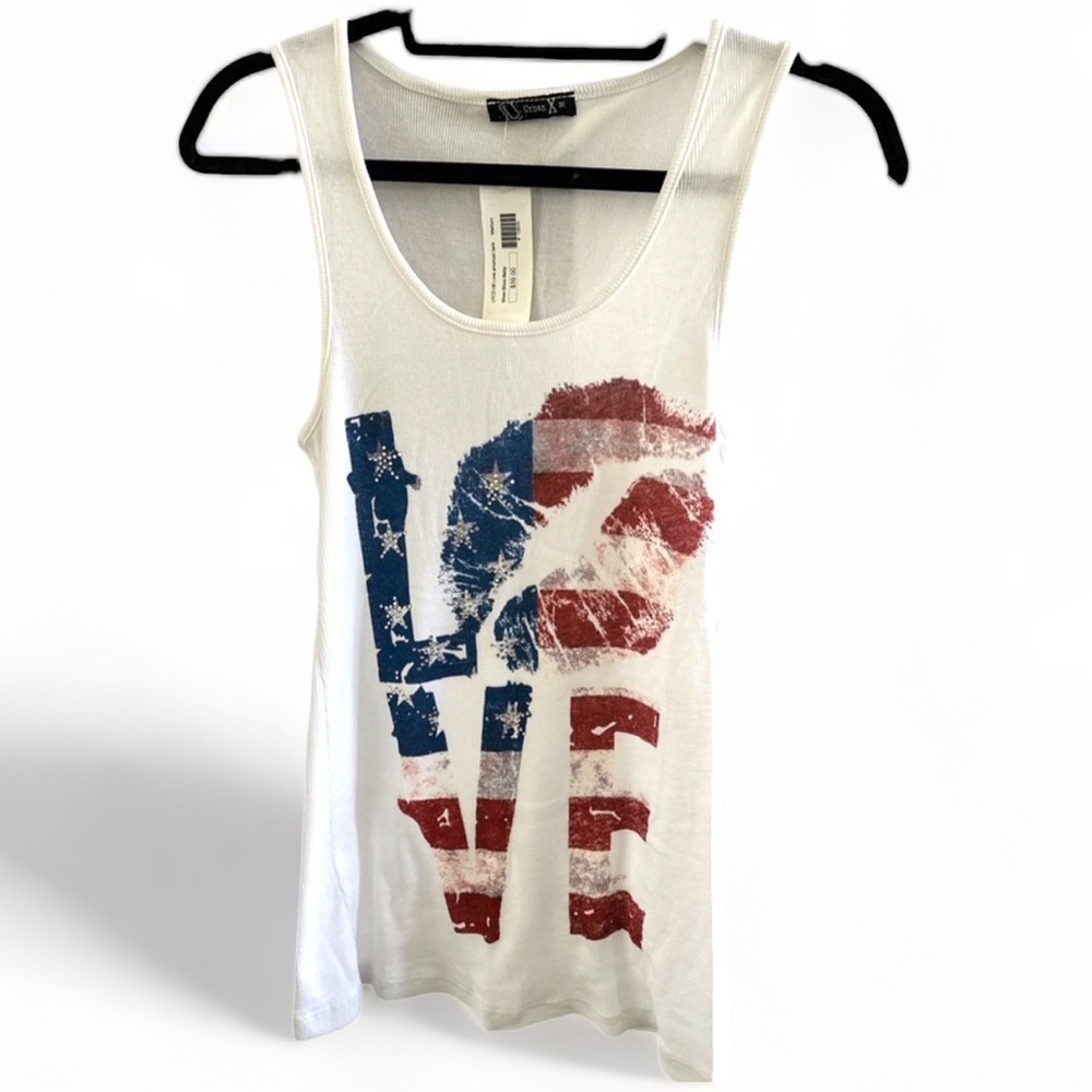 NWT UrbanX Love American Tank Top Size Medium 100% Cotton
